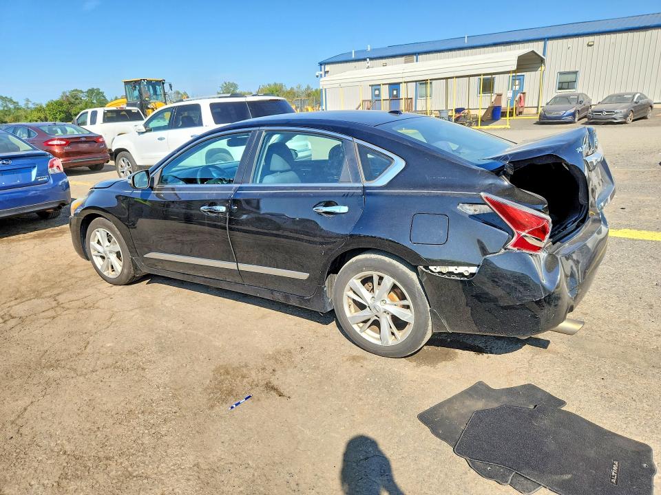 Photo 2 from auction – 2015 NISSAN ALTIMA with VIN 1N4AL3AP1FC195029