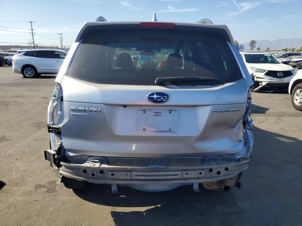 Foto 6 de la subasta – 2018 SUBARU FORESTER con VIN JF2SJAGC5JH549371