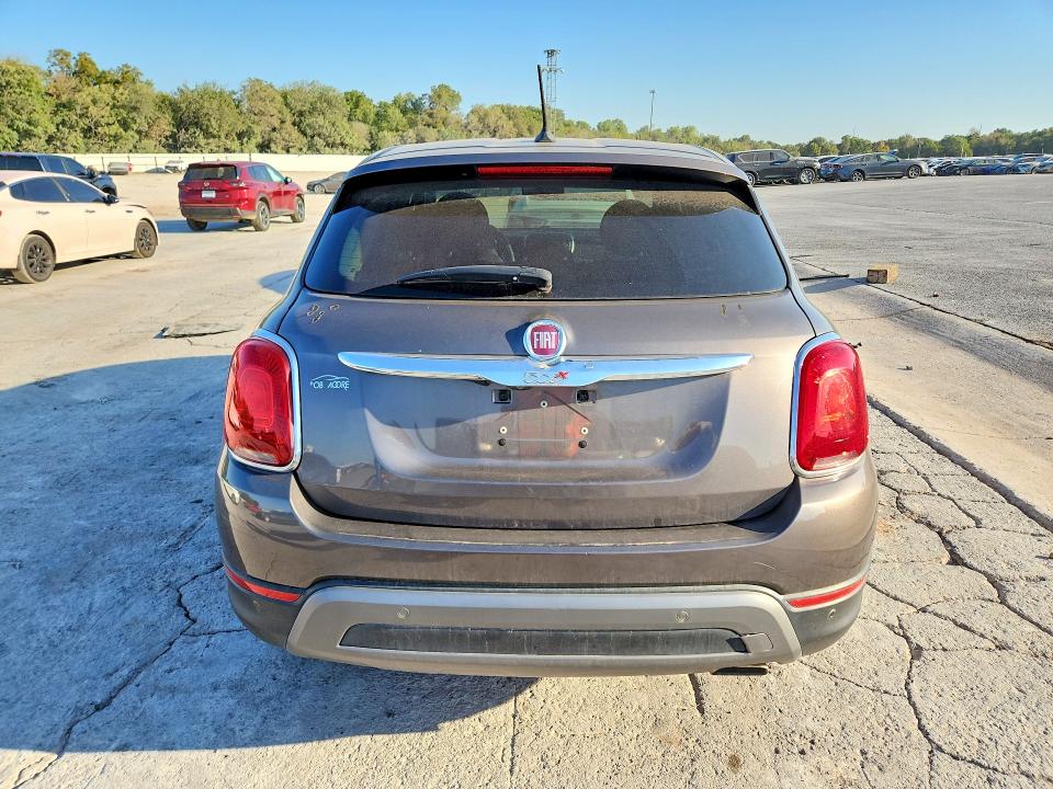 Zdjęcie 6 z aukcji – 2016 FIAT 500X z VIN ZFBCFXET9GP410372