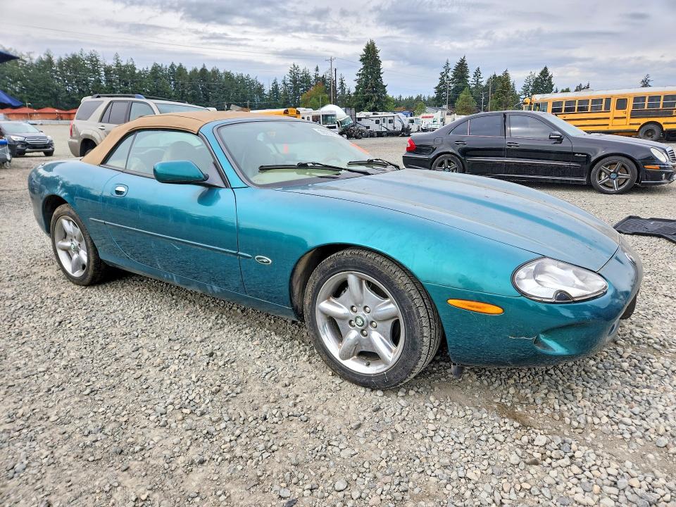 Photo 4 from auction – 1997 JAGUAR XK8 with VIN SAJGX2741VC007254