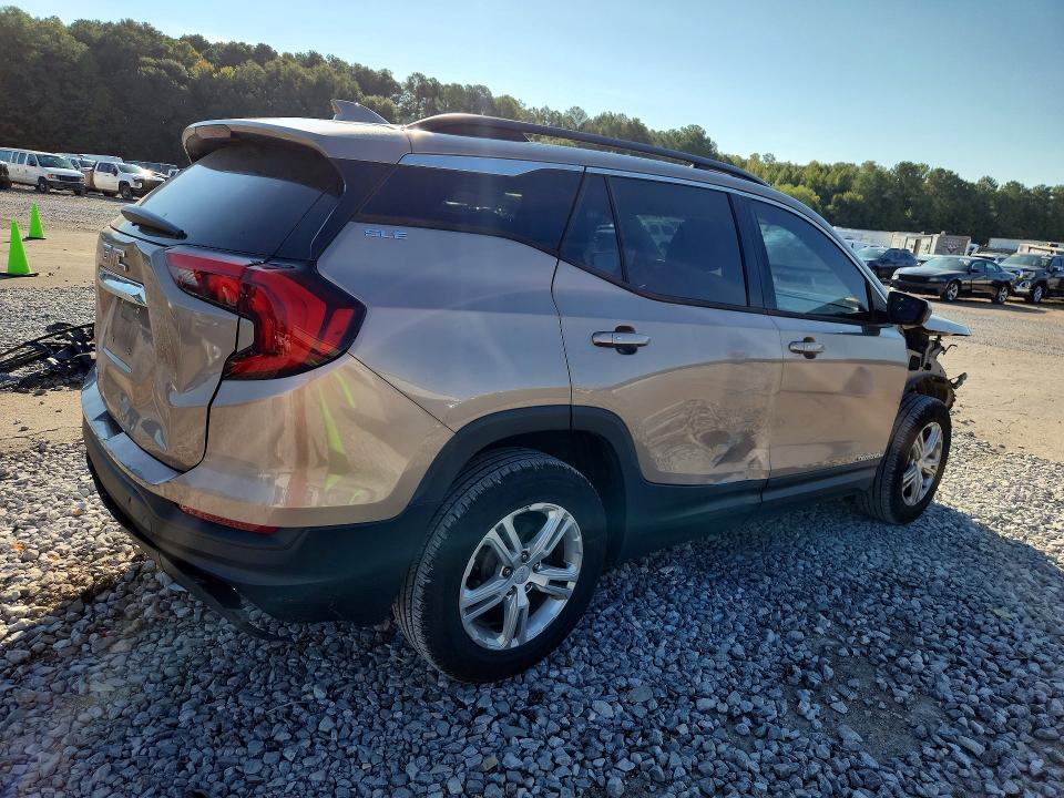 Photo 3 from auction – 2018 GMC TERRAIN with VIN 3GKALMEV4JL403785