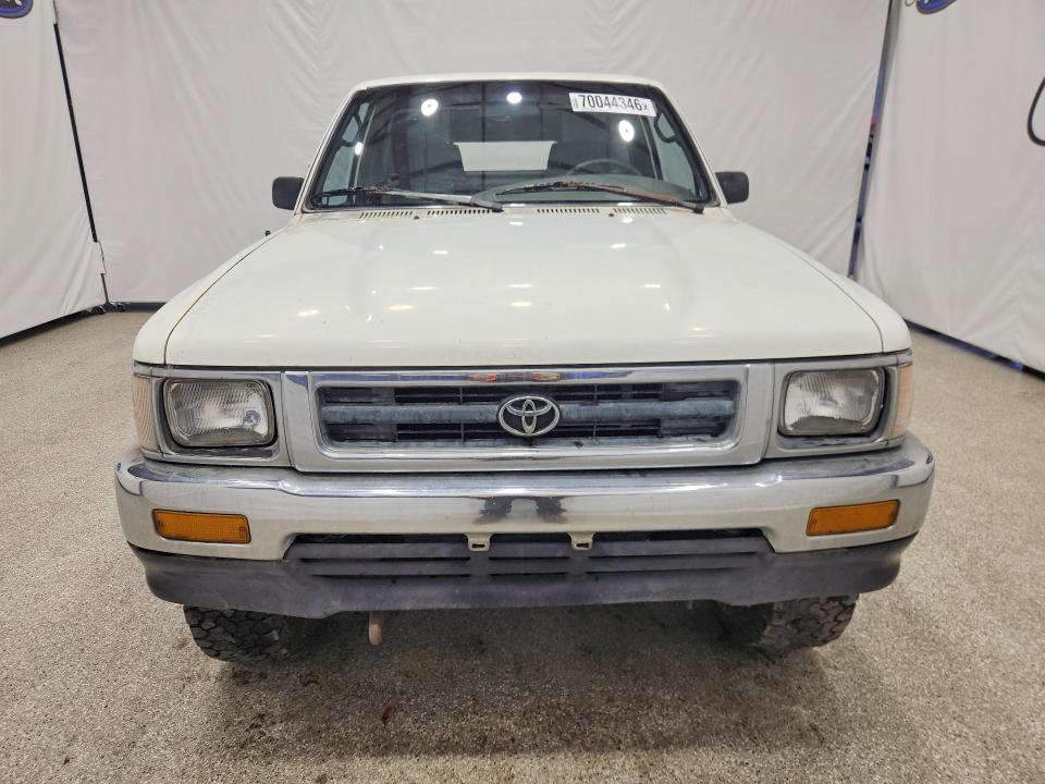 Photo 5 from auction – 1992 TOYOTA PICKUP with VIN JT4RN02PXN7003120