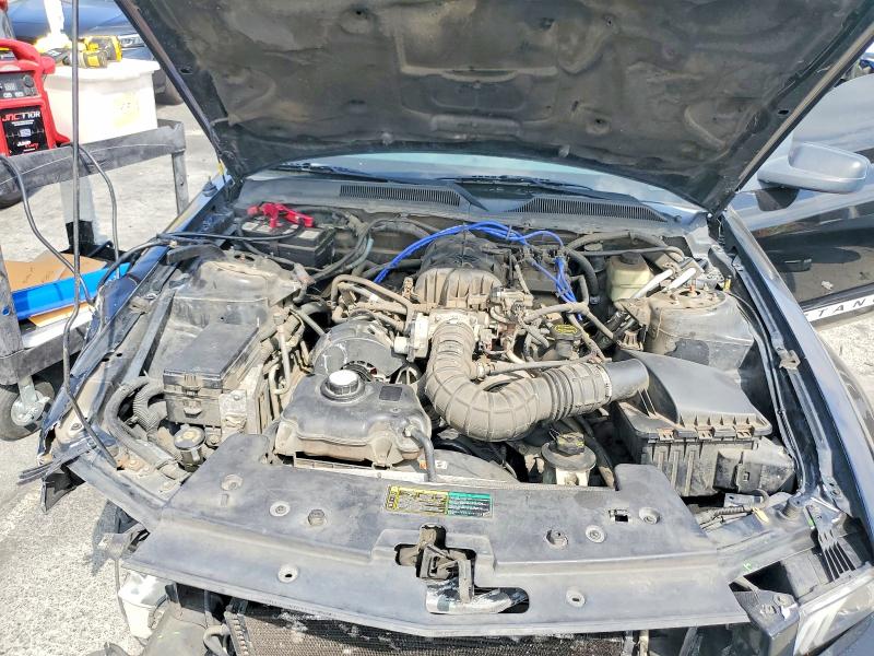 Photo 11 from auction – 2005 FORD MUSTANG with VIN 1ZVFT80N355188614