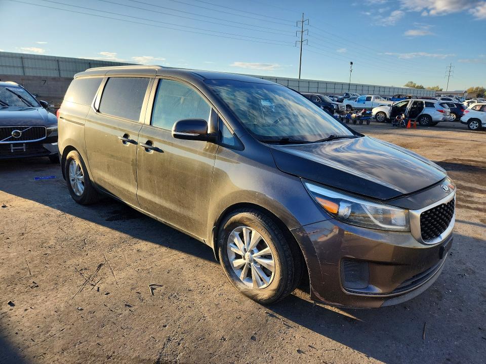 Photo 4 from auction – 2016 KIA SEDONA with VIN KNDMB5C18G6129088