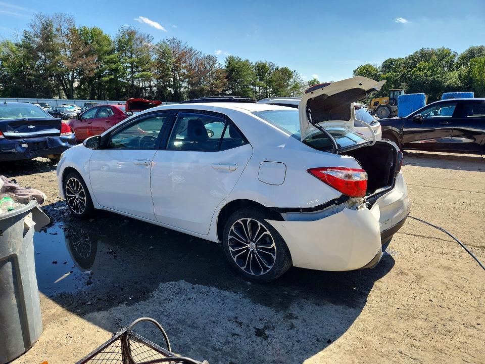 Photo 2 from auction – 2015 TOYOTA COROLLA with VIN 2T1BURHE2FC452385