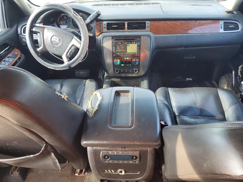 Photo 8 from auction – 2007 GMC YUKON with VIN 1GKFC130X7R423729