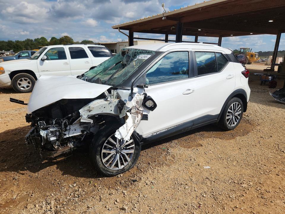 NISSAN KICKS 2023 with VIN 3N1CP5CV3PL536129 - Photo from auction