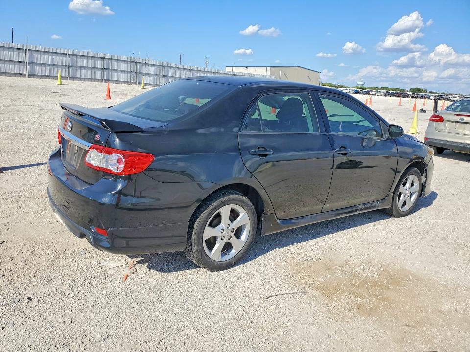 Фото 3 с аукциона – 2011 TOYOTA COROLLA с VIN 2T1BU4EE9BC604843