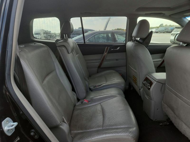 Снимка 11 от търг – 2013 TOYOTA HIGHLANDER с VIN JTEDC3EH4D2014692