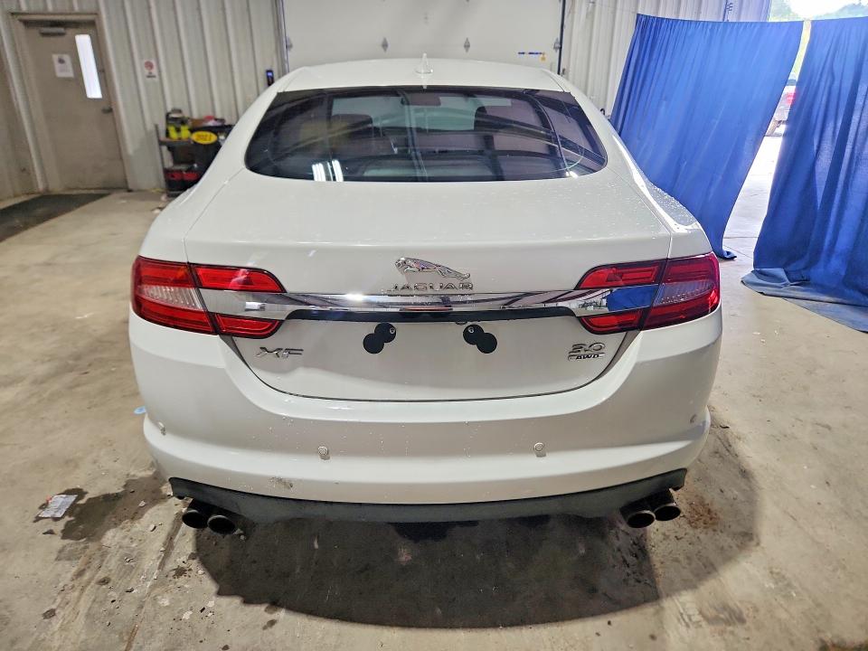 Photo 6 from auction – 2014 JAGUAR XF with VIN SAJWJ0EF2E8U18137