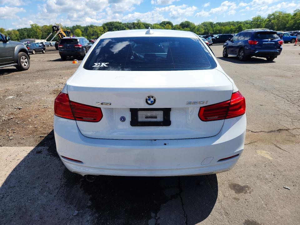 Photo 6 from auction – 2016 BMW 320 with VIN WBA8E5G50GNT40617