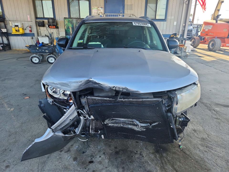 Photo 5 from auction – 2014 JEEP COMPASS with VIN 1C4NJCBA6ED844604