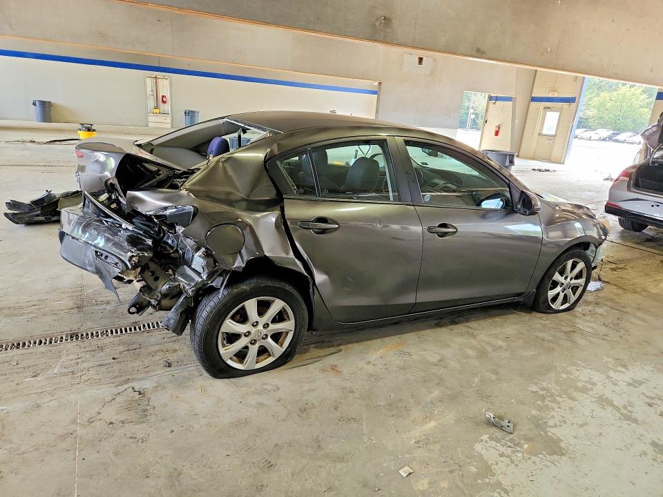 Photo 3 from auction – 2010 MAZDA 3 with VIN JM1BL1SG7A1160503