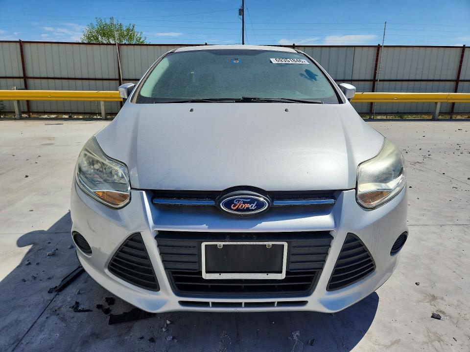 Zdjęcie 5 z aukcji – 2014 FORD FOCUS z VIN 1FADP3F22EL445617