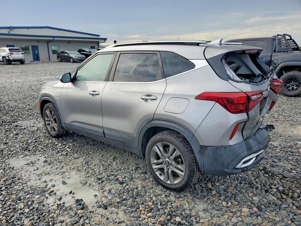 Zdjęcie 2 z aukcji – 2021 KIA SELTOS z VIN KNDEUCAA0M7157849