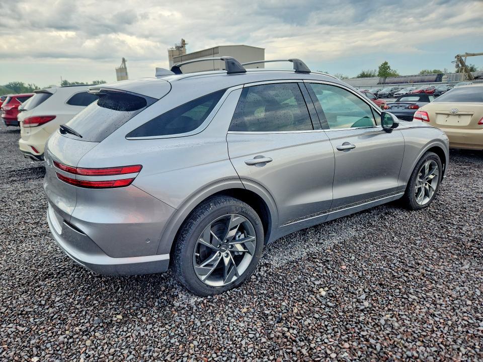 Photo 3 from auction – 2024 GENESIS ELECTRIFIED GV70 with VIN 5NMMCET10RH002449