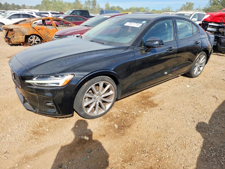 VOLVO S60 2021 with VIN 7JR102TZ4MG118478 - Photo from auction