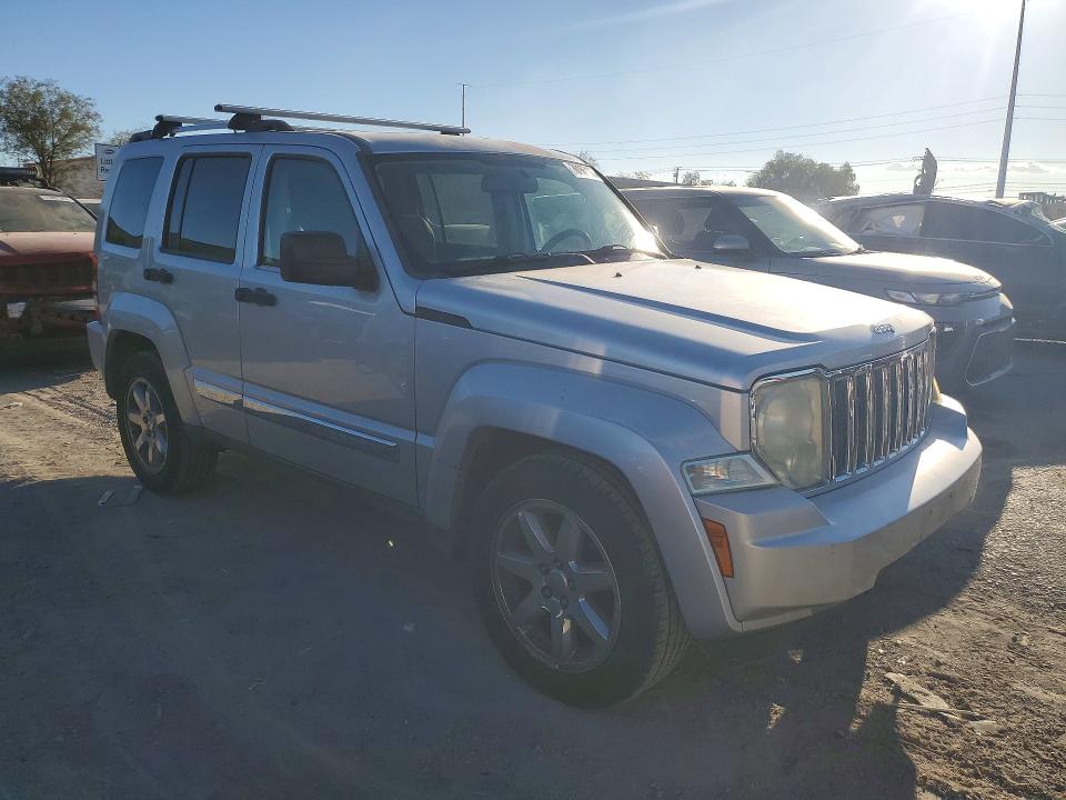 Photo 4 from auction – 2008 JEEP LIBERTY with VIN 1J8GN58K88W136462