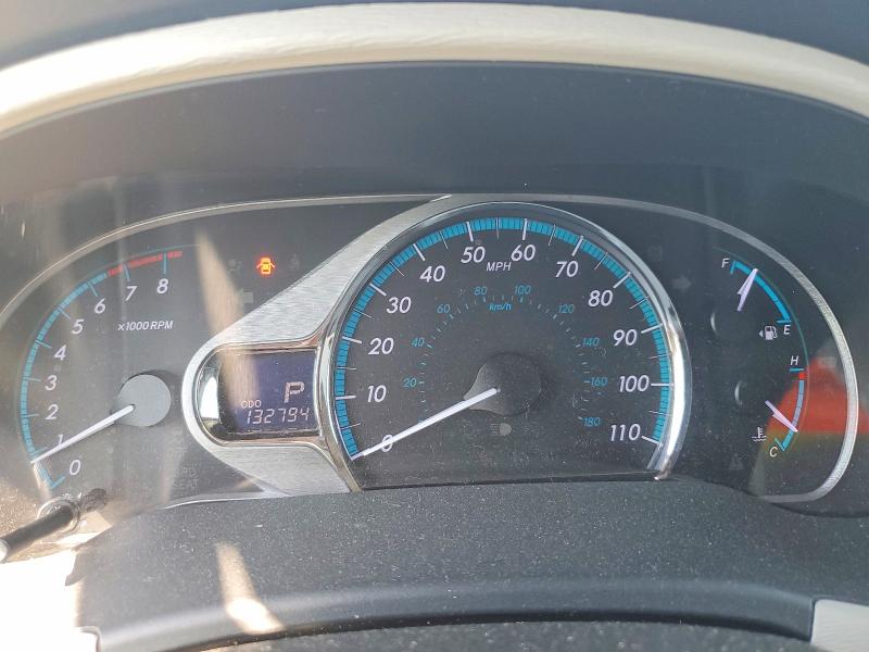 Photo 9 from auction – 2011 TOYOTA SIENNA with VIN 5TDDK3DC8BS002483