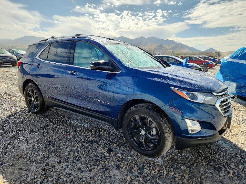 Photo 4 from auction – 2021 CHEVROLET EQUINOX with VIN 2GNAXXEV7M6120301