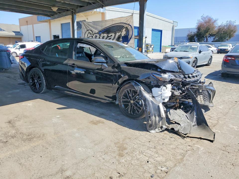 Фото 4 с аукциона – 2026 TOYOTA CAMRY с VIN 4T1DAACK4TU766467