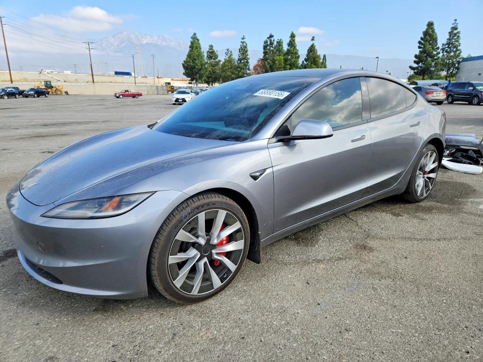 Снимка 1 от търг – 2025 TESLA MODEL 3 с VIN 5YJ3E1EA2SF018445