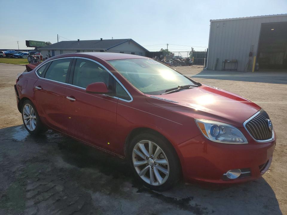 Снимка 4 от търг – 2014 BUICK VERANO с VIN 1G4PS5SK3E4100092