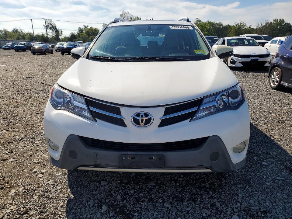 Photo 5 from auction – 2015 TOYOTA RAV4 with VIN JTMRFREV4FD160916