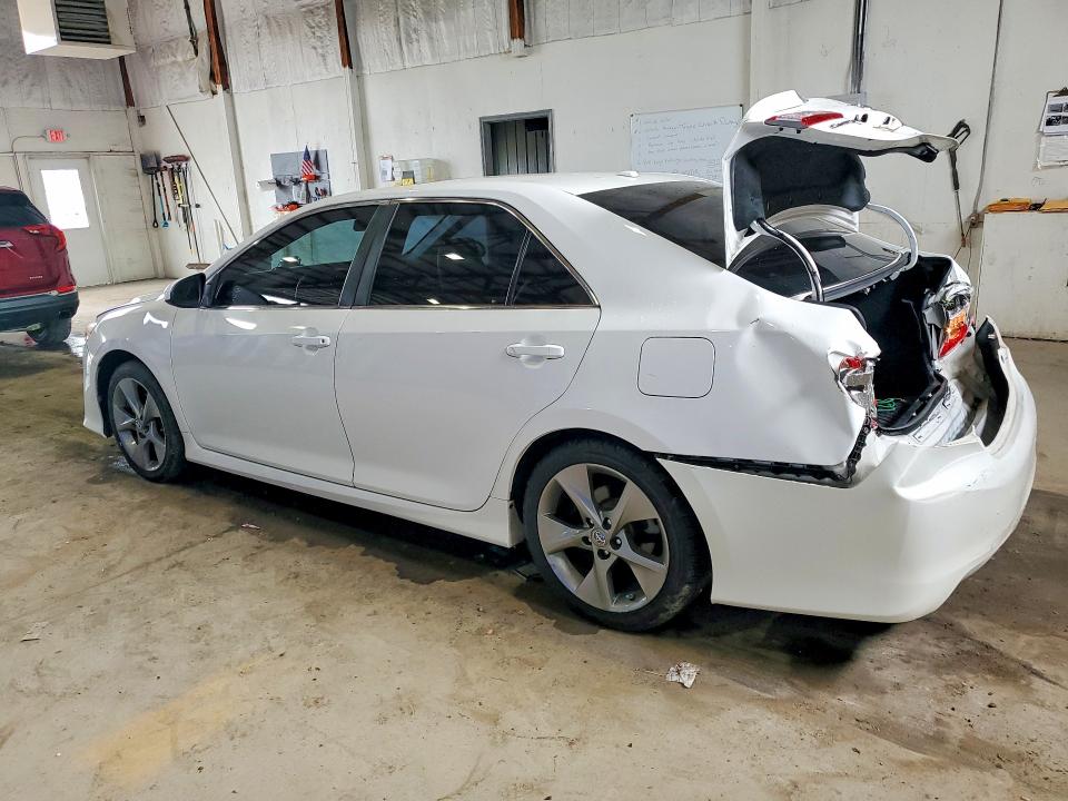 Photo 2 from auction – 2014 TOYOTA CAMRY with VIN 4T1BF1FK5EU386352