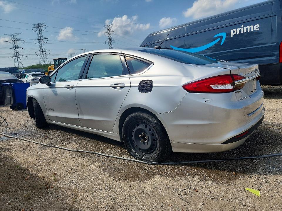 Photo 2 from auction – 2017 FORD FUSION with VIN 3FA6P0LU8HR385782