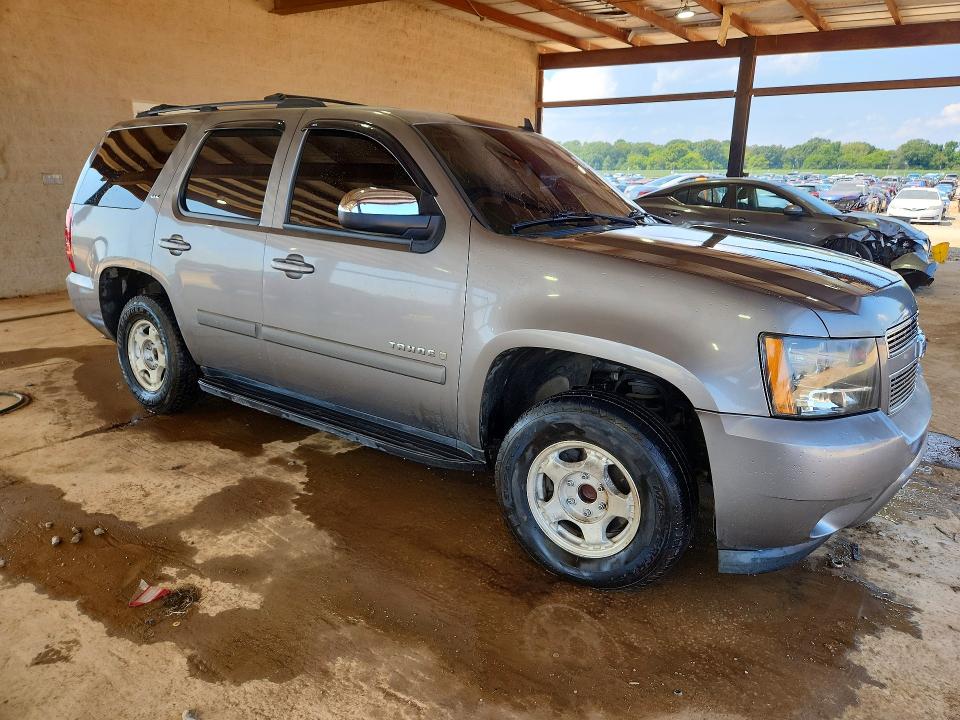 Photo 4 from auction – 2007 CHEVROLET TAHOE with VIN 1GNFC13J57R134768