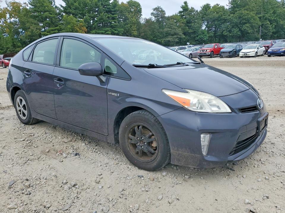 Photo 4 from auction – 2013 TOYOTA PRIUS with VIN JTDKN3DU6D5594143