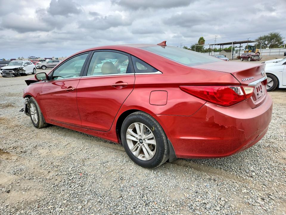 Photo 2 from auction – 2012 HYUNDAI SONATA with VIN 5NPEB4AC1CH415559