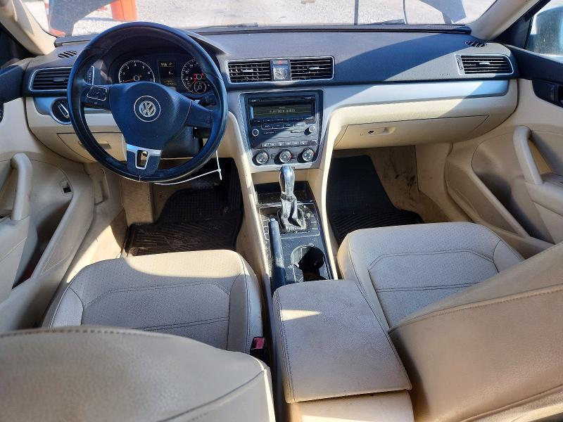 Снимка 8 от търг – 2015 VOLKSWAGEN PASSAT с VIN 1VWAS7A30FC046173