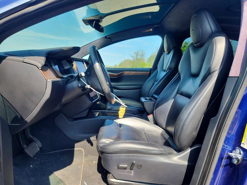 Photo 7 from auction – 2020 TESLA MODEL X with VIN 5YJXCBE22LF239017