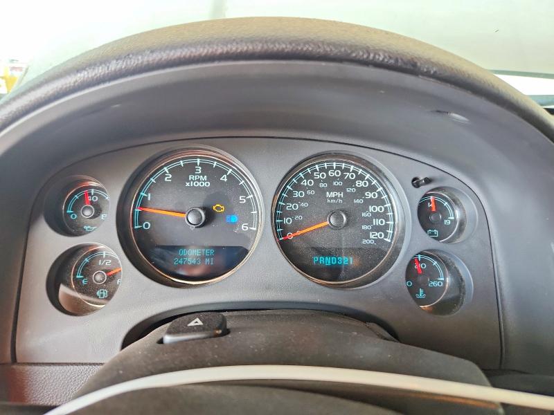 Photo 9 from auction – 2008 CHEVROLET TAHOE with VIN 1GNFC13098R154112