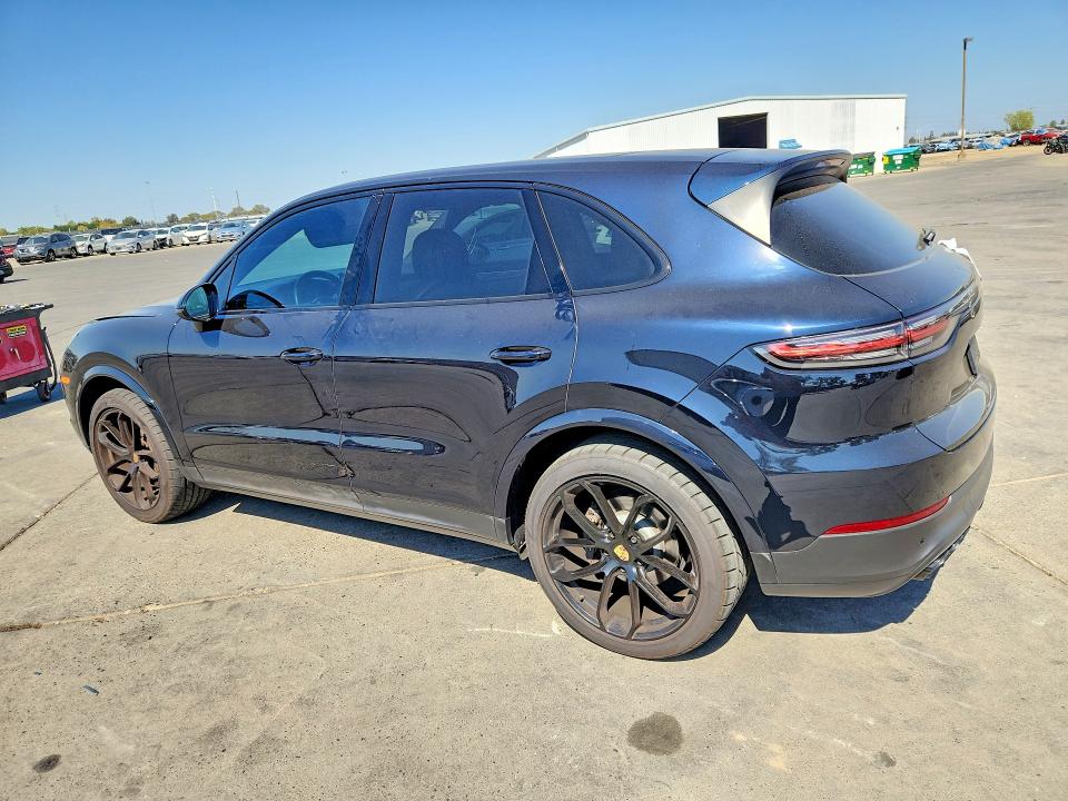 Photo 2 from auction – 2022 PORSCHE CAYENNE with VIN WP1AA2AY0NDA06526