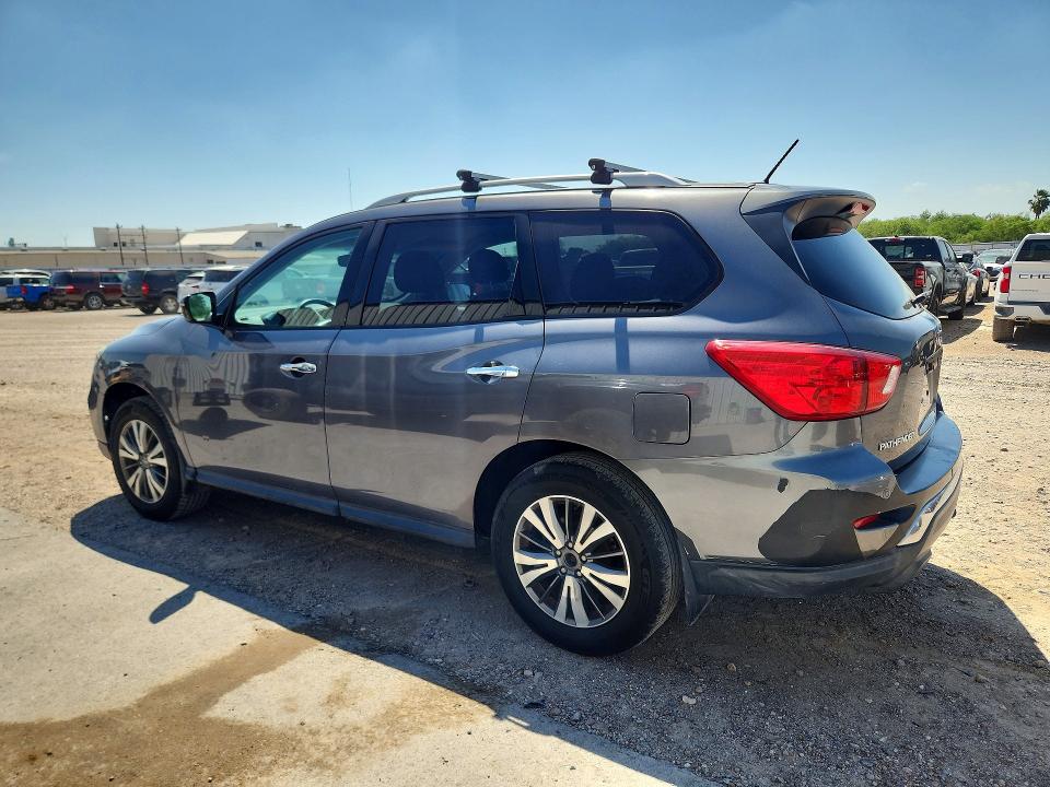 Photo 2 from auction – 2017 NISSAN PATHFINDER with VIN 5N1DR2MM7HC620995