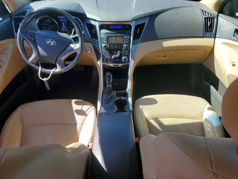 Photo 8 from auction – 2012 HYUNDAI SONATA with VIN KMHEC4A47CA025977