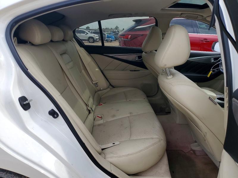 Photo 10 from auction – 2015 INFINITI Q50 with VIN JN1BV7AR8FM402529