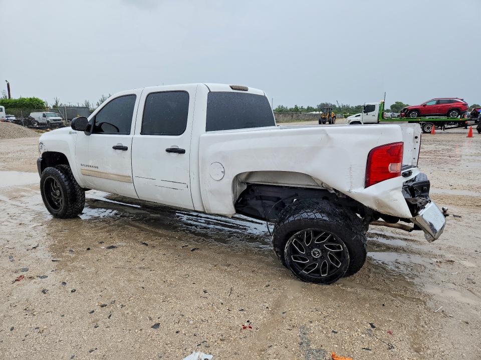 Foto 2 de la subasta – 2010 CHEVROLET SILVERADO con VIN 3GCXCUEJ1AG255199