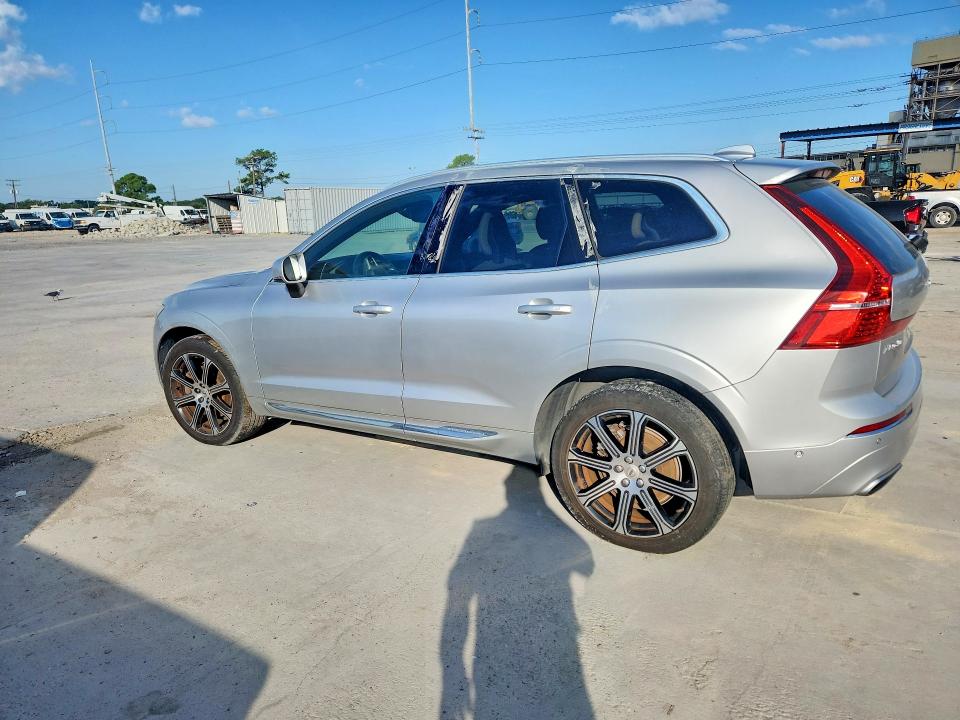 Photo 2 from auction – 2018 VOLVO XC60 with VIN LYVA22RL3JB113906