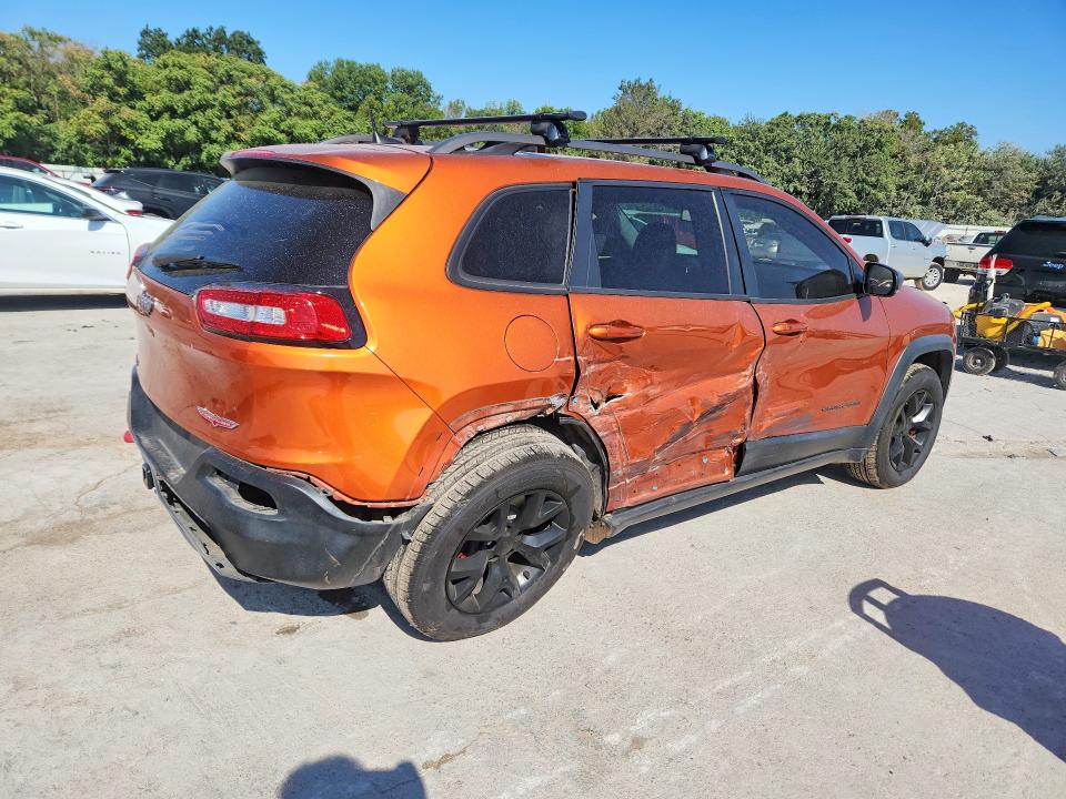 Photo 3 from auction – 2016 JEEP CHEROKEE with VIN 1C4PJMBS4GW309608