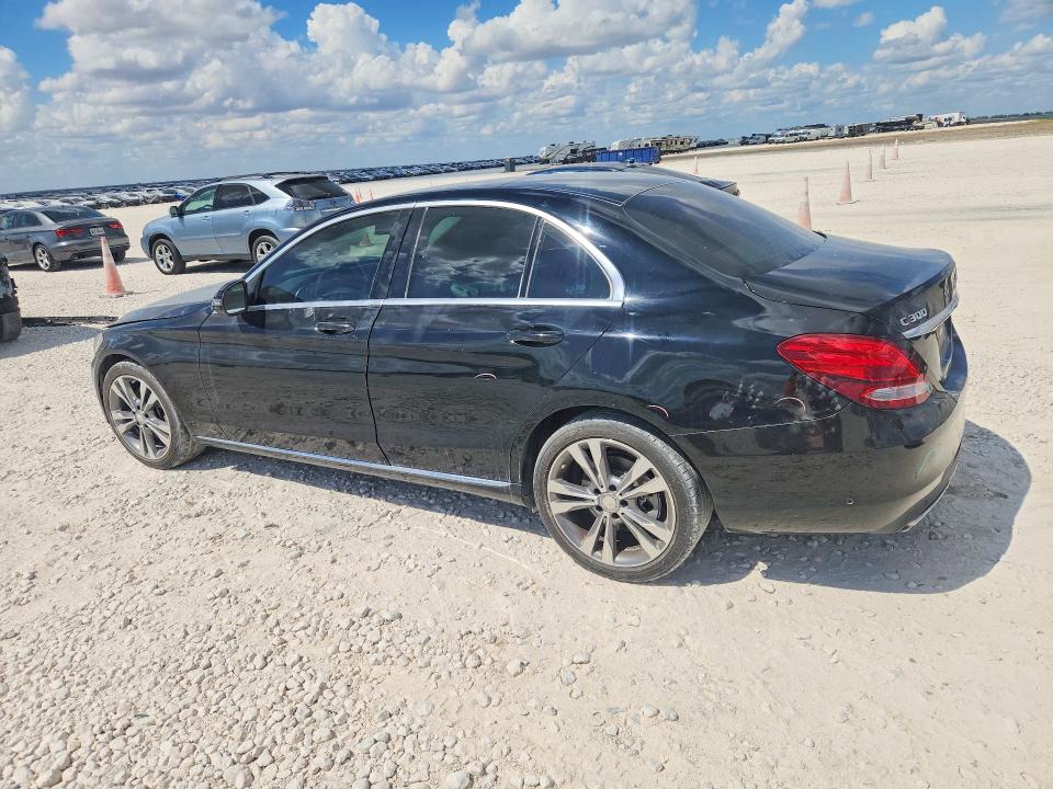 Снимка 2 от търг – 2016 MERCEDES-BENZ C с VIN 55SWF4JB1GU148202