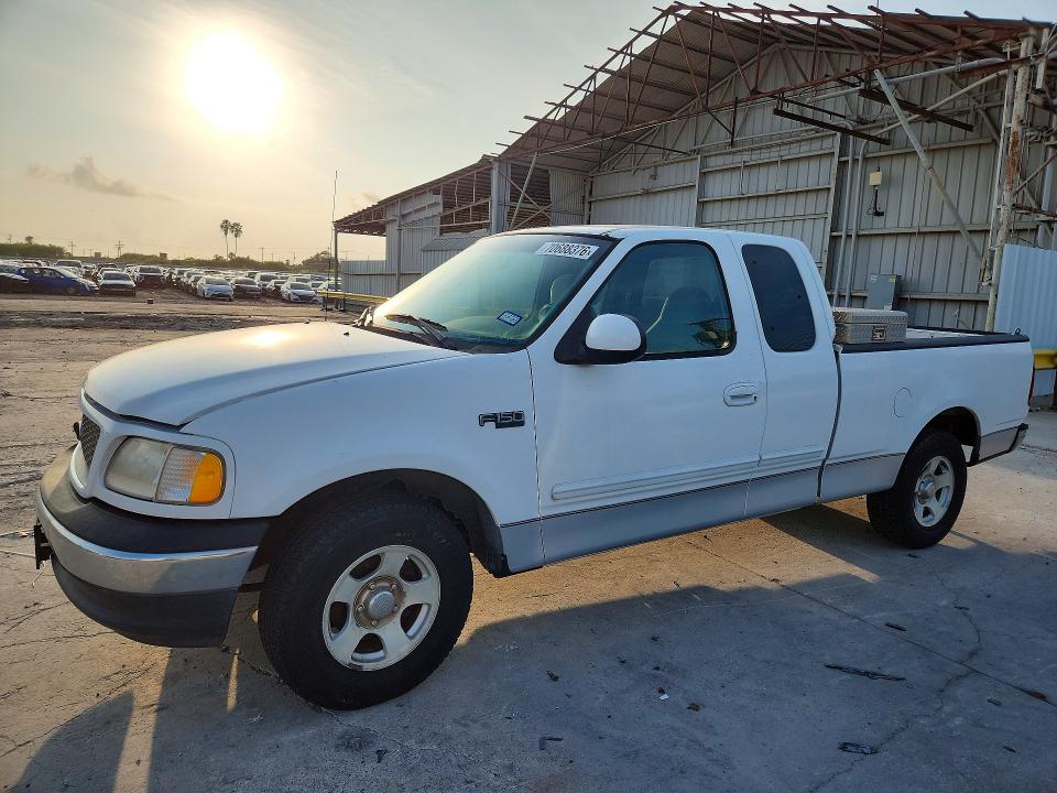 Снимка 1 от търг – 2000 FORD F150 с VIN 1FTZX1722YNC26412