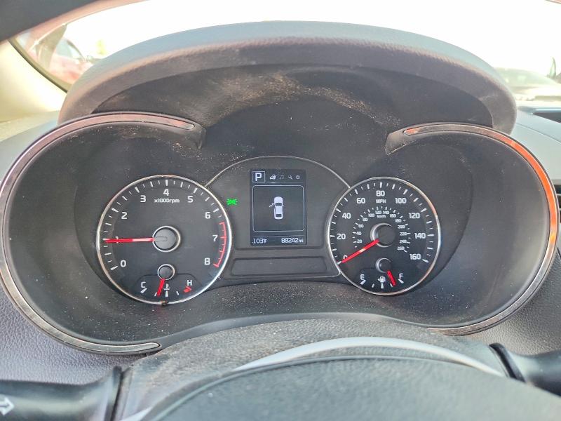 Foto 9 de la subasta – 2018 KIA FORTE con VIN 3KPFL4A77JE172488