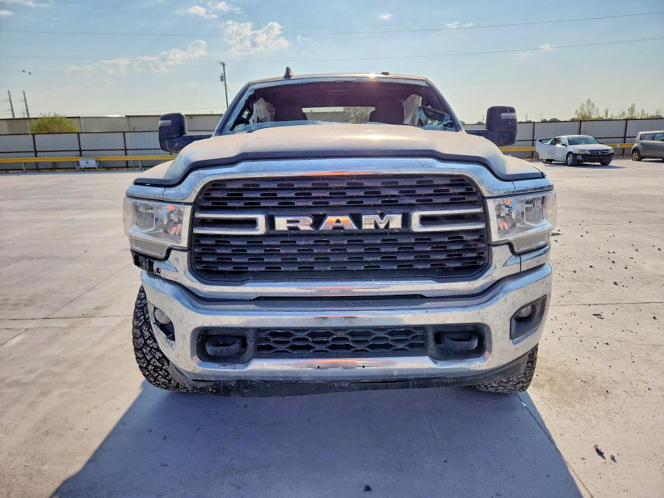 Photo 5 from auction – 2024 RAM 2500 with VIN 3C6UR5DL7RG244852