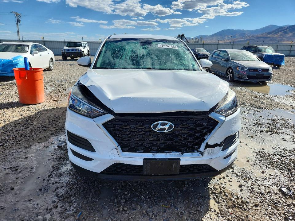 Снимка 5 от търг – 2019 HYUNDAI TUCSON с VIN KM8J2CA41KU070552