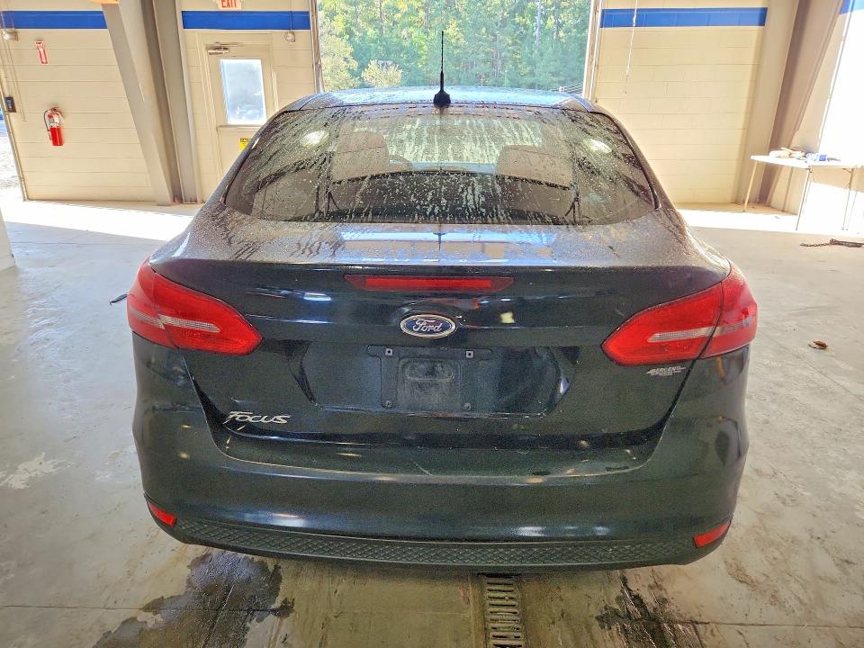 Foto 6 de la subasta – 2017 FORD FOCUS con VIN 1FADP3E28HL331613