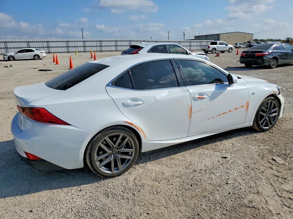 Photo 3 from auction – 2019 LEXUS IS with VIN JTHC81D26K5034875